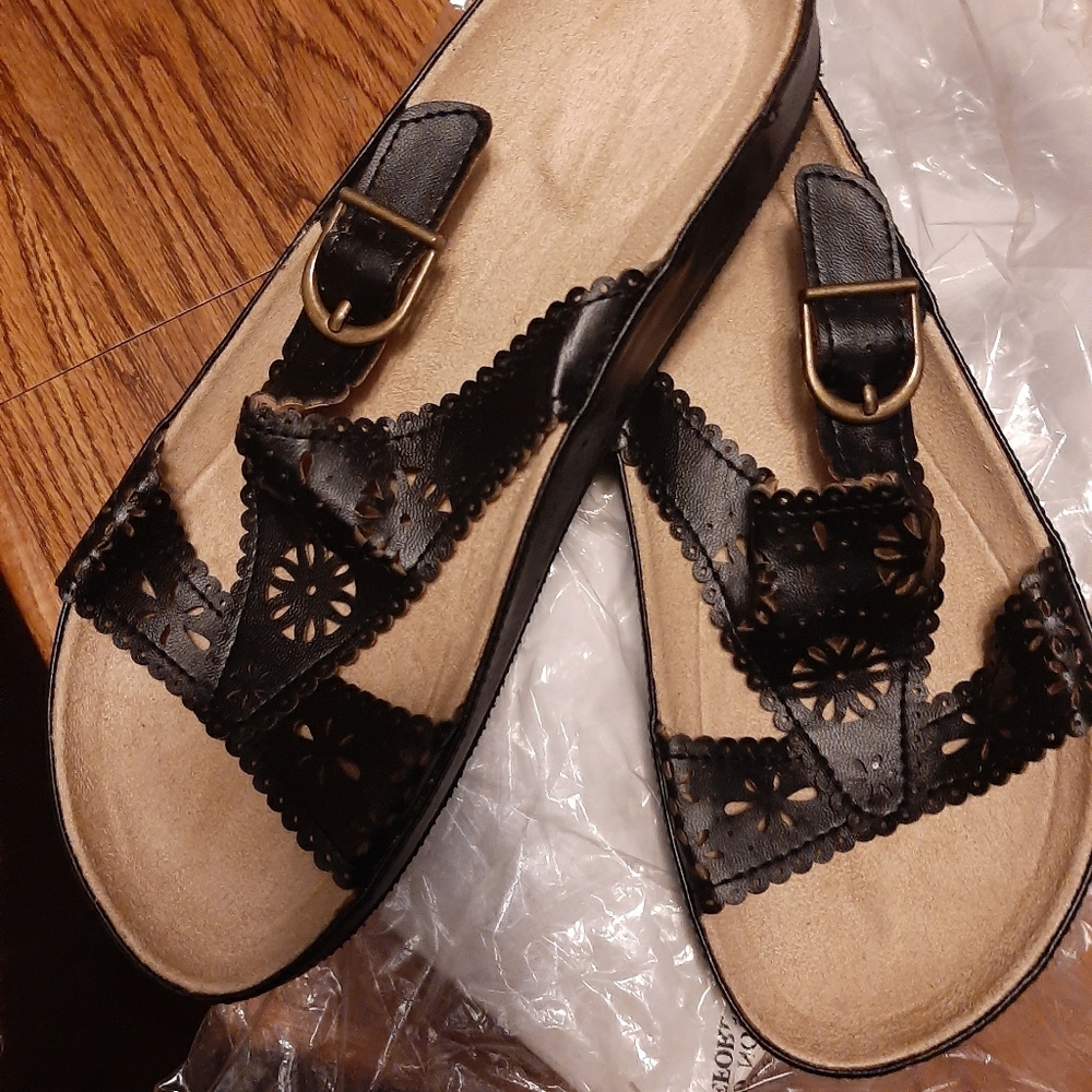 Shoes - Picture 2 of 16